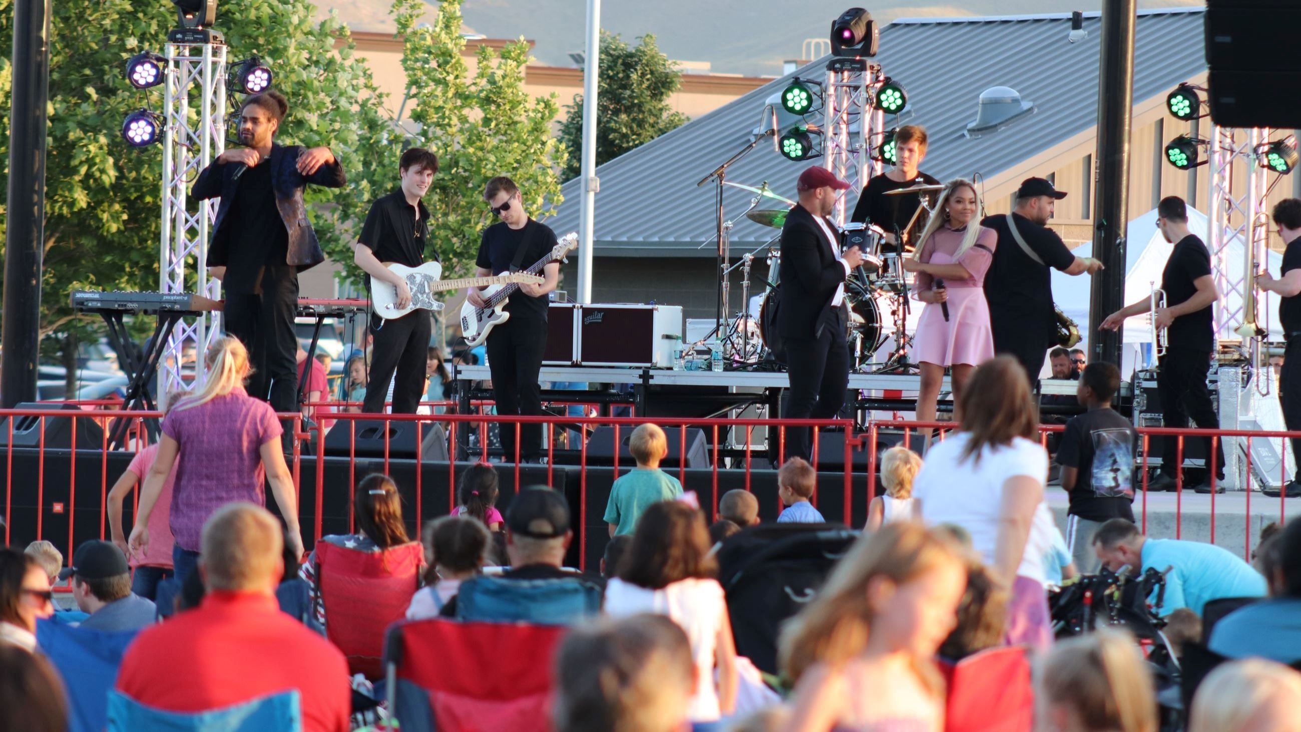 Image of band performing in front of crowd at Splash 2019